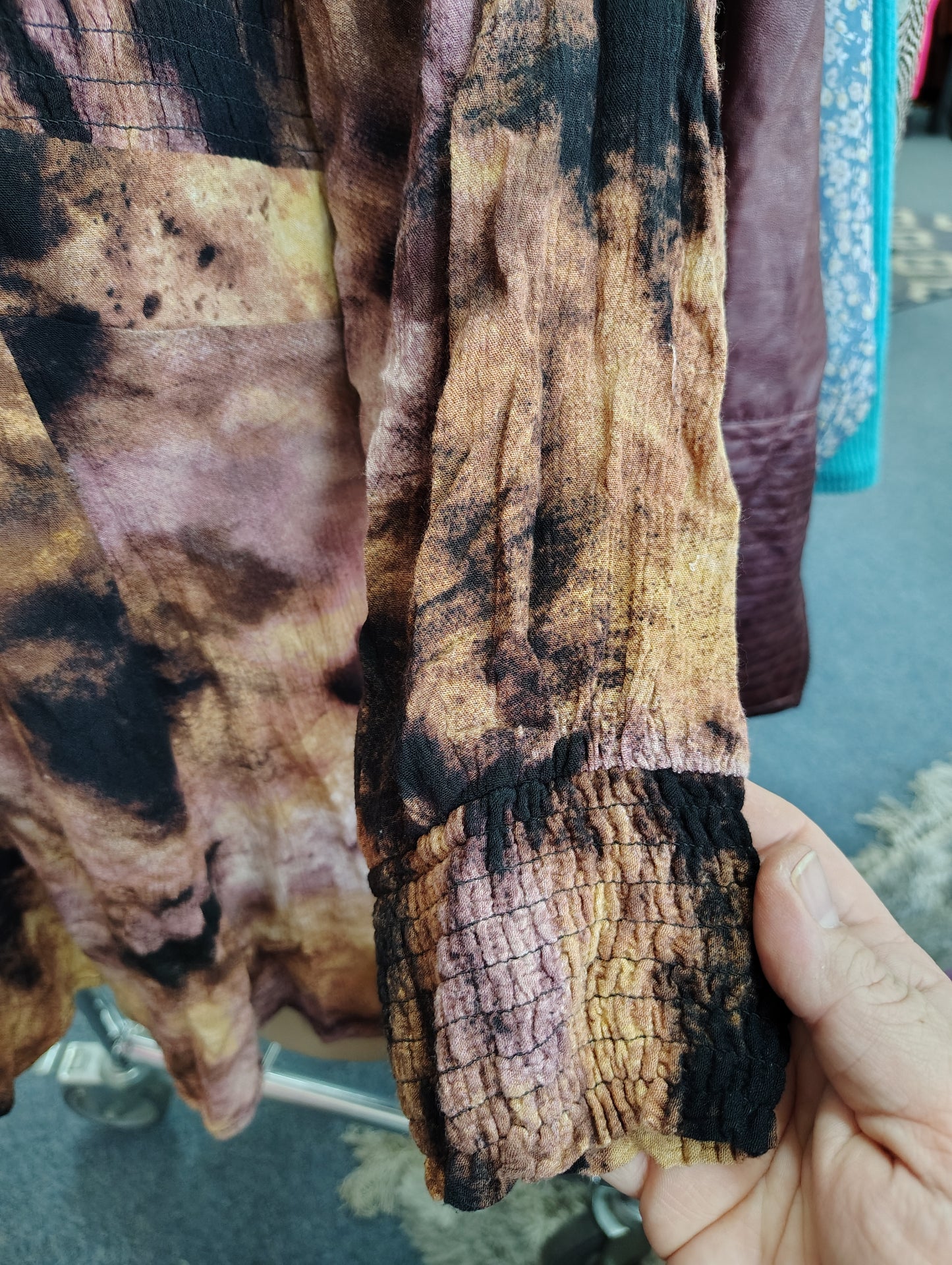 Torrid tie dye smocked top long sleeves size 4x