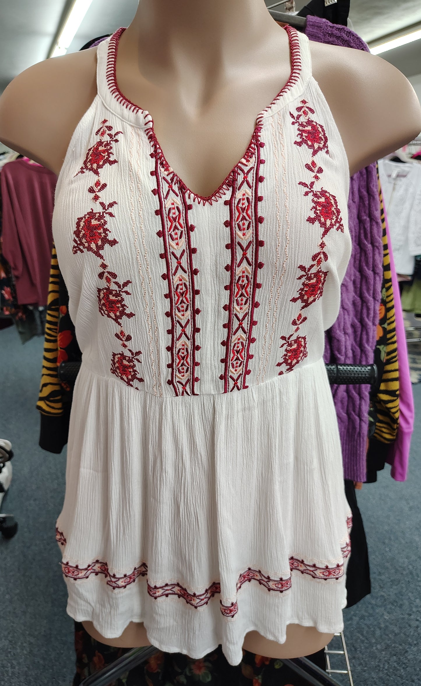 Torrid gauze material white and red babydoll tank top size 3x