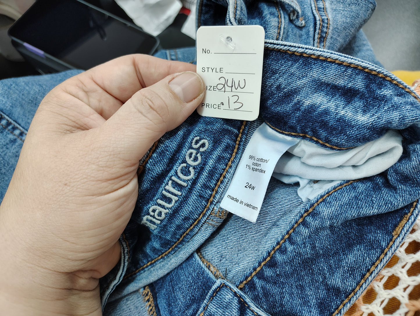 Maurices straight leg distressed jeans size 24w