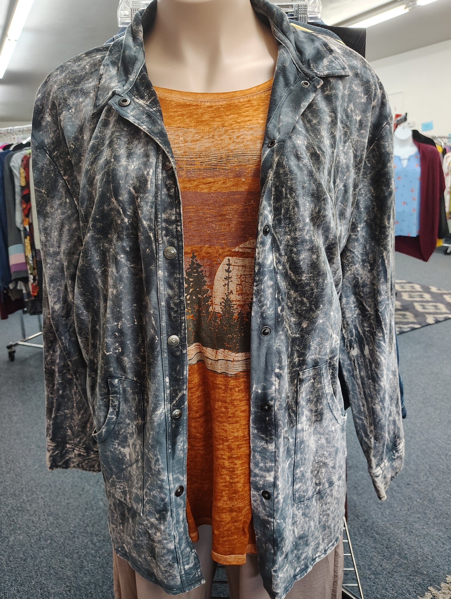 Acid washed black shacket button front top size 3x