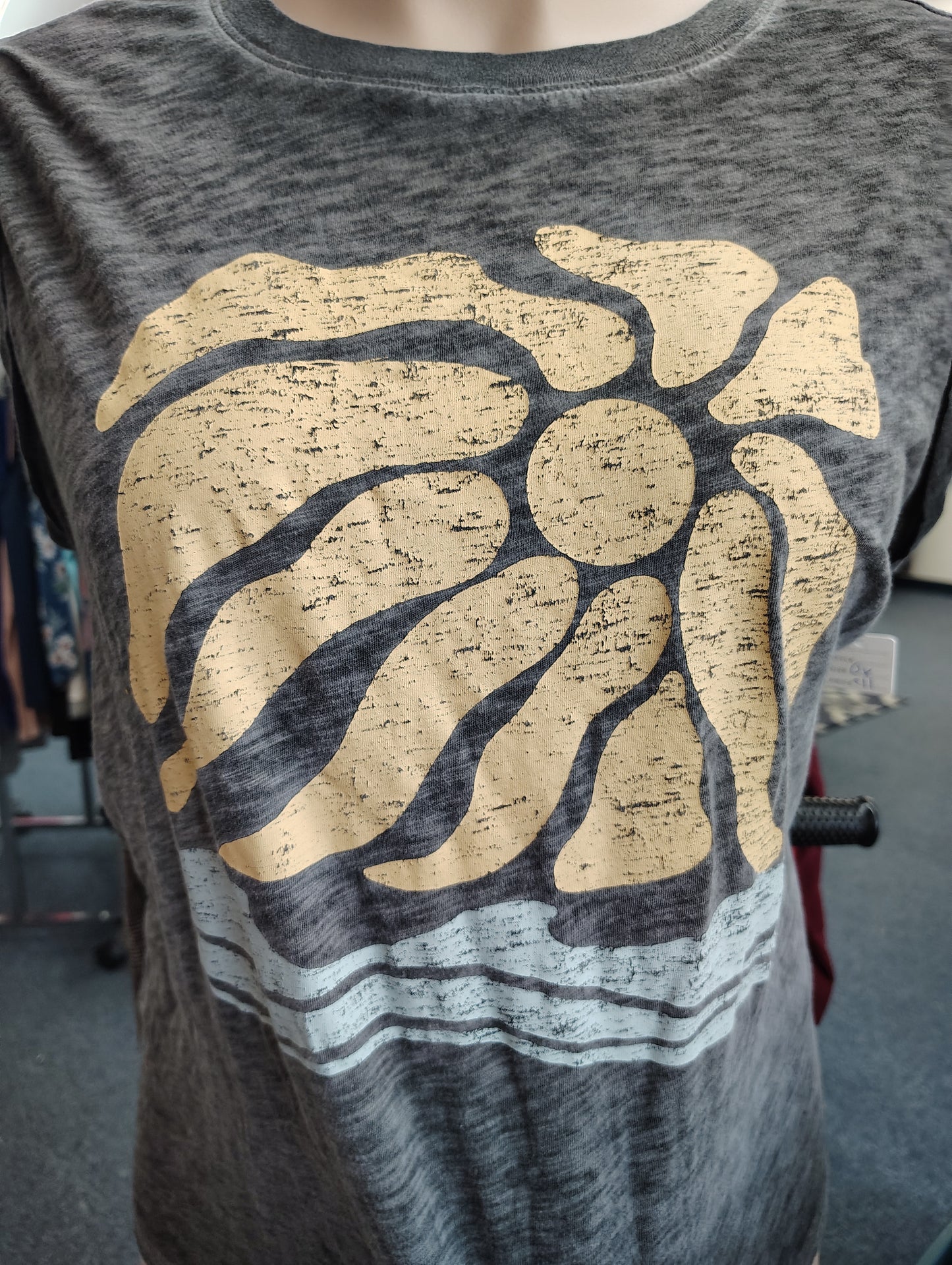 Torrid classic fit gray oversized top size 0x