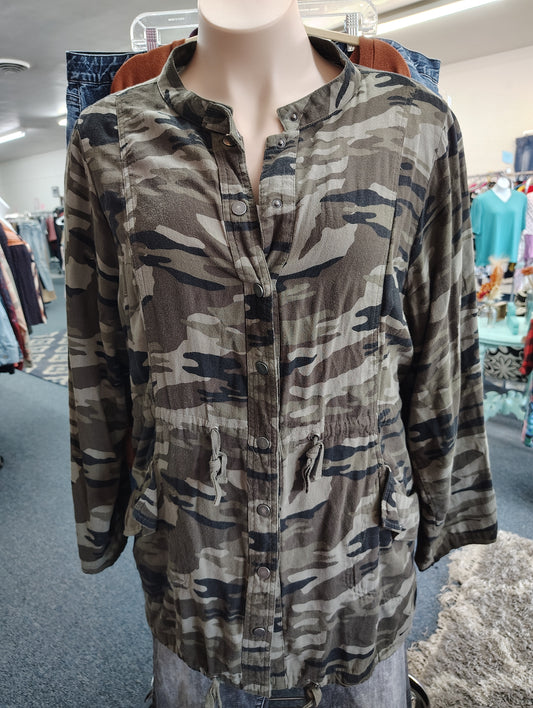 Torrid camo lightweight jacket size 4x