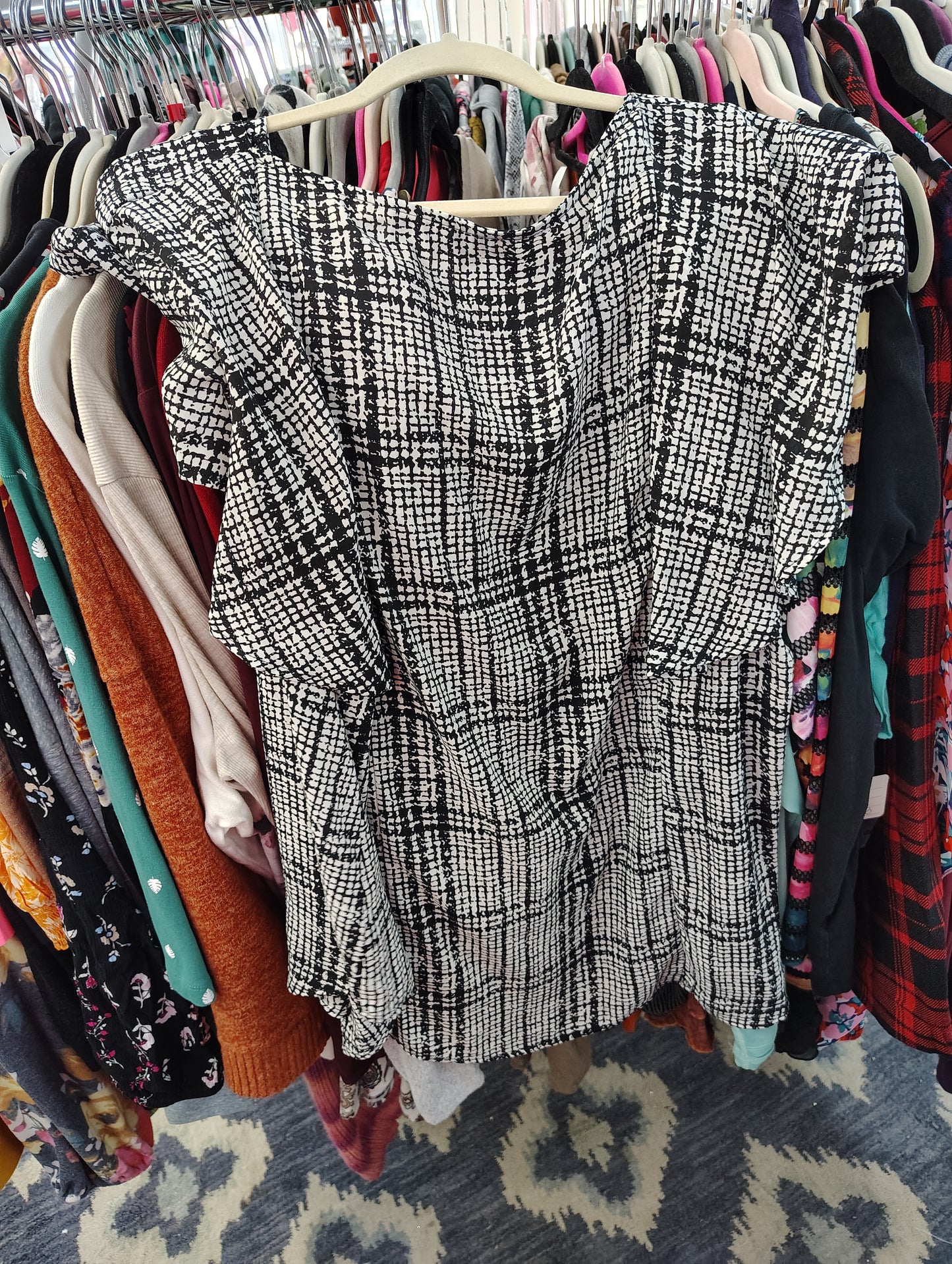 Andree by Unit black white checked top size 3x