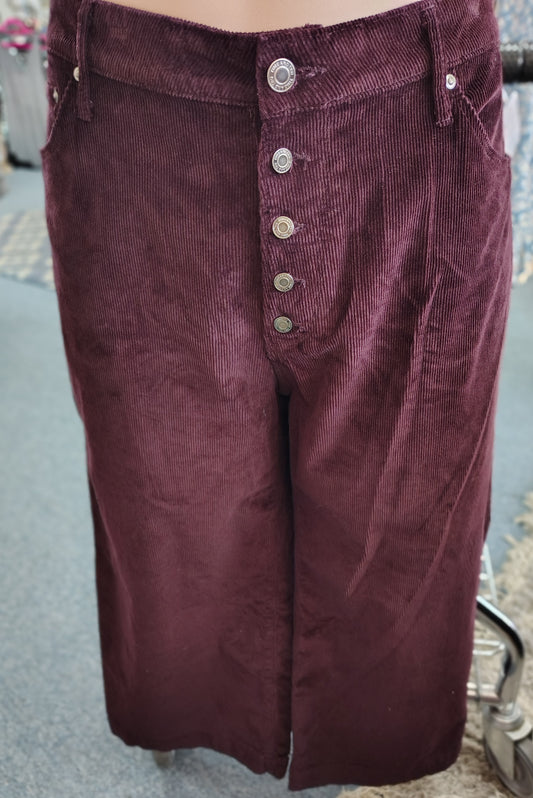 Time & Tru purple wide leg cropped corduroy pants size 16