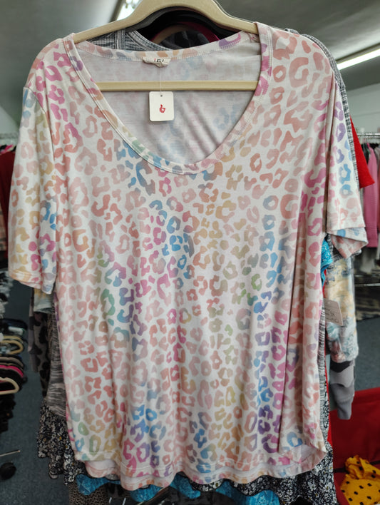 Bibi rainbow colored animal print tee size XL