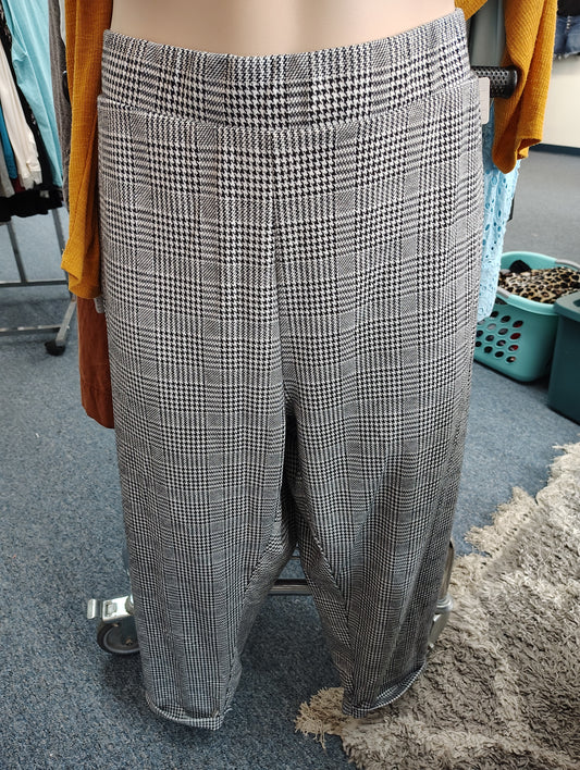 Terra & Sky pull on plaid dress pants size 4x