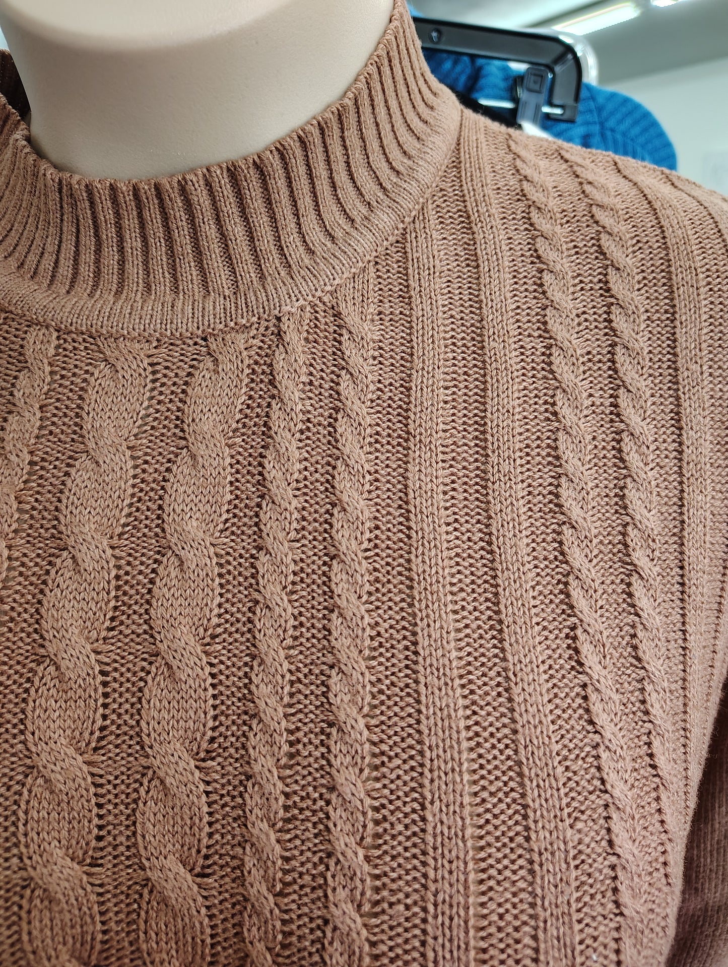 American Sweetheart brown cable knit sweater size 1x
