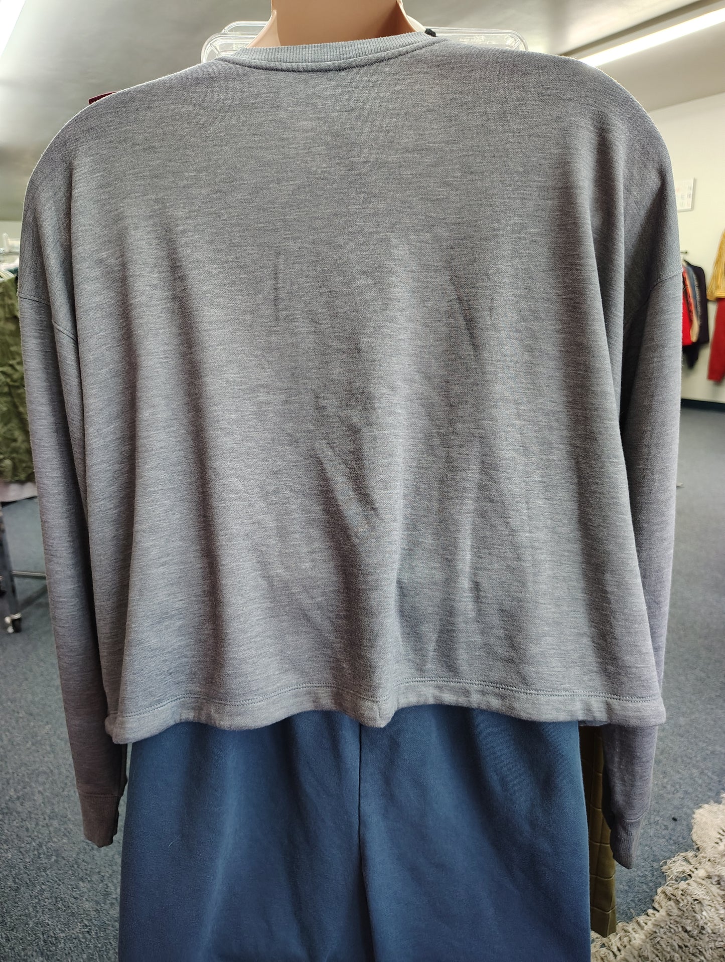 Tek Gear on the go crop gray sweatshirt 3x