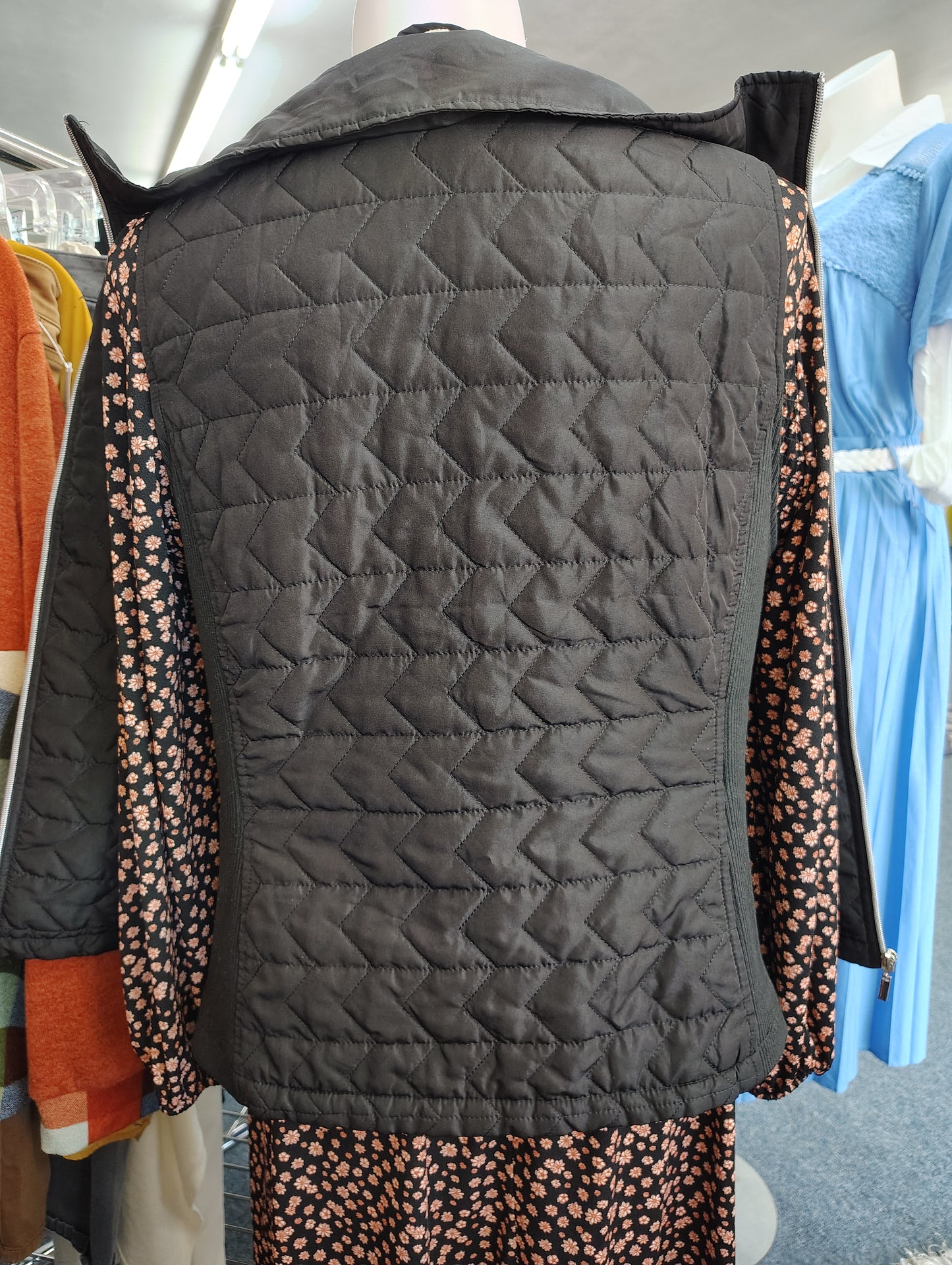 CJ Banks black vest with knit sides size 1x