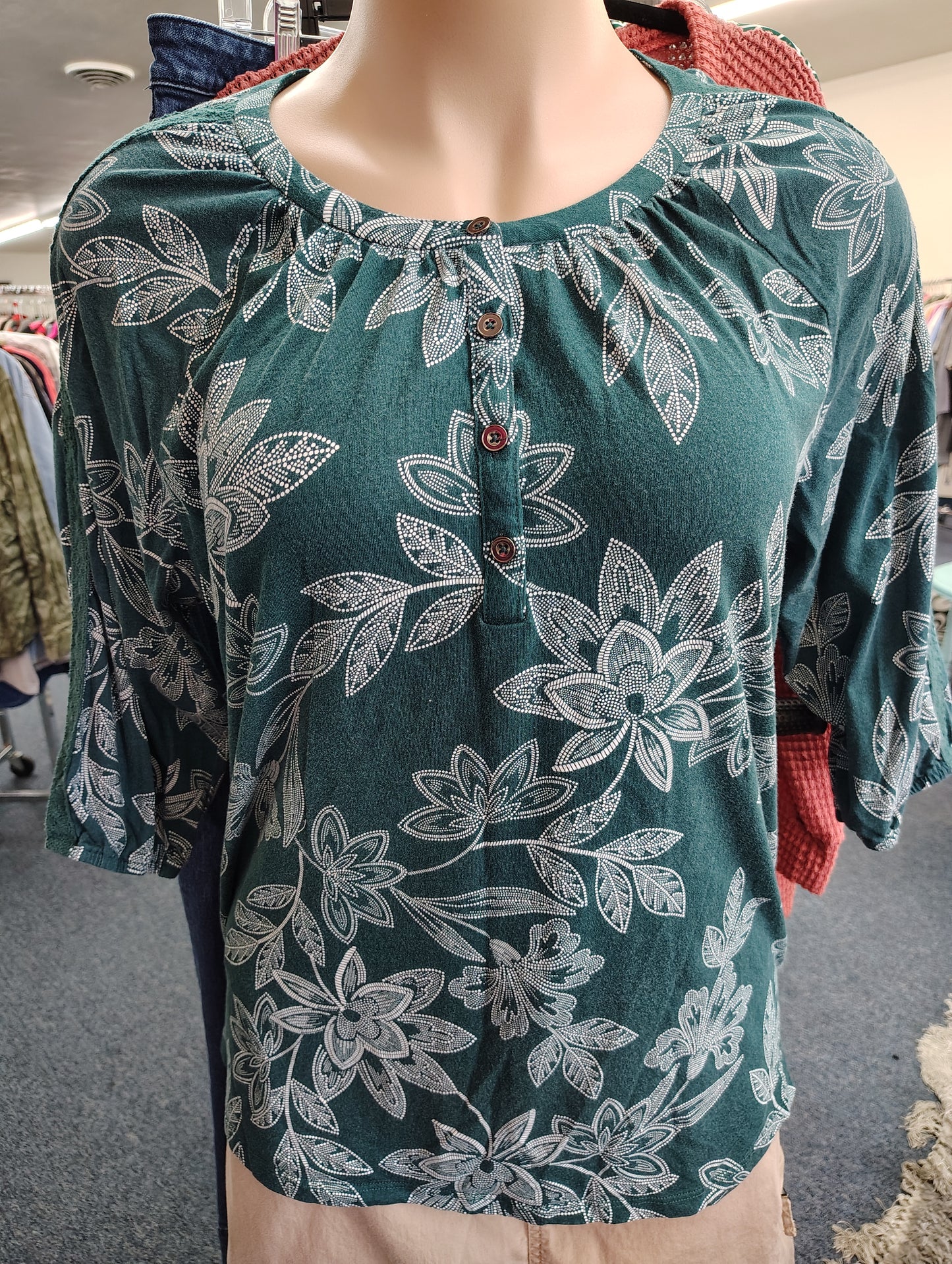 CJ Banks green floral knit top size 2x