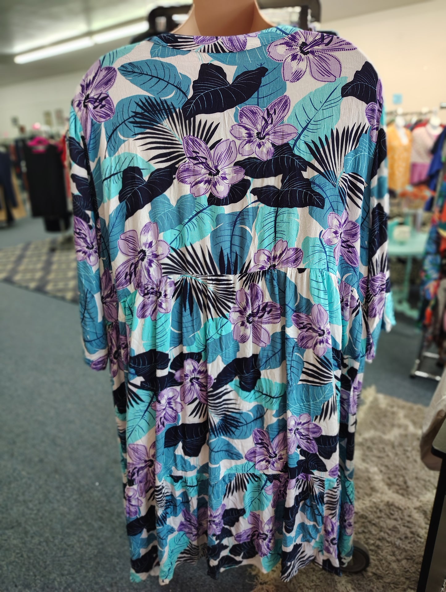 Catherines floral short sleeve lightweight knee length dress 5x