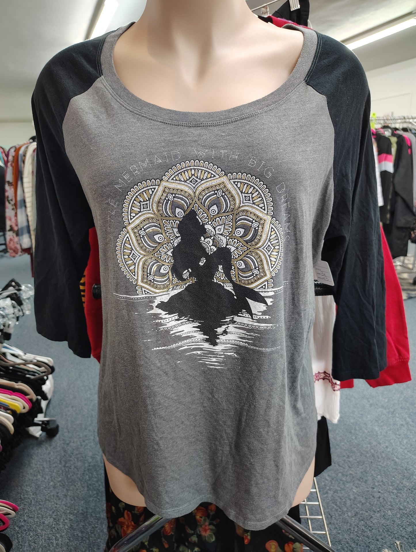 Torrid Disney Princess raglan sleeve tee Ariel Little Mermaid 3x