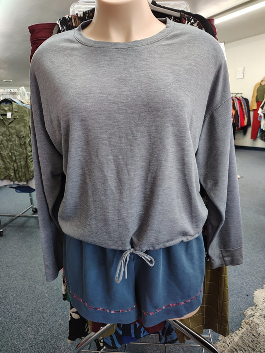 Tek Gear on the go crop gray sweatshirt 3x