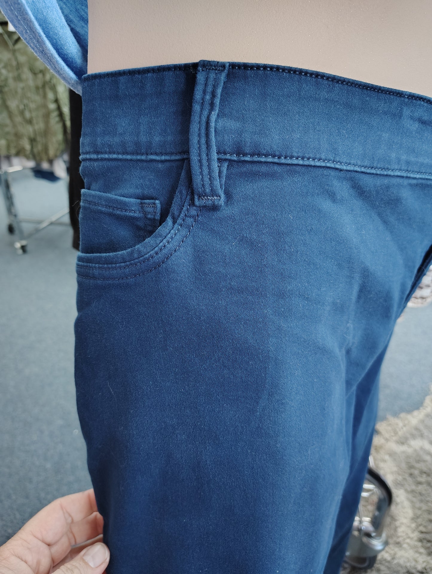 Liz Claiborne Sara crop navy jeans size 26w