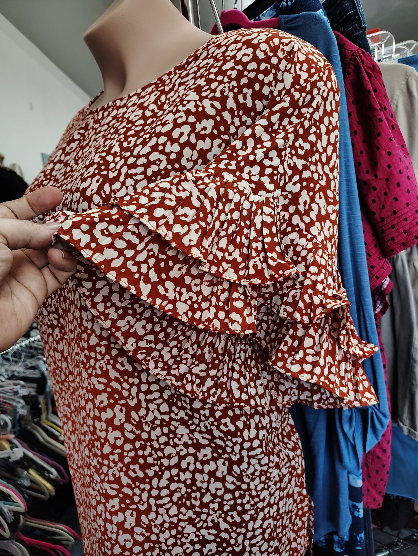 Oddy NWT orange and white animal print flutter sleeve top size 2x