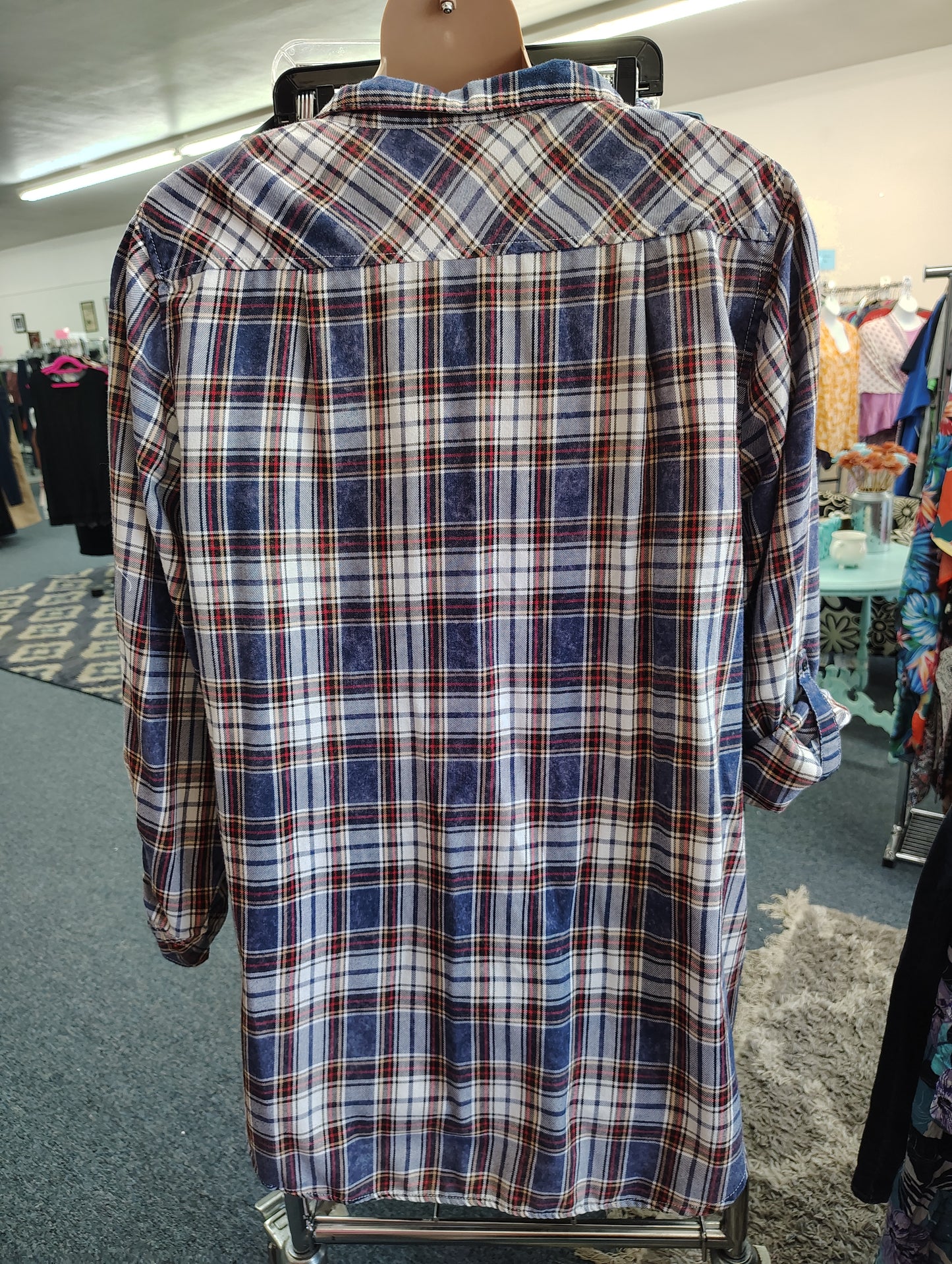 Cato plaid half button top size 4x 26/28