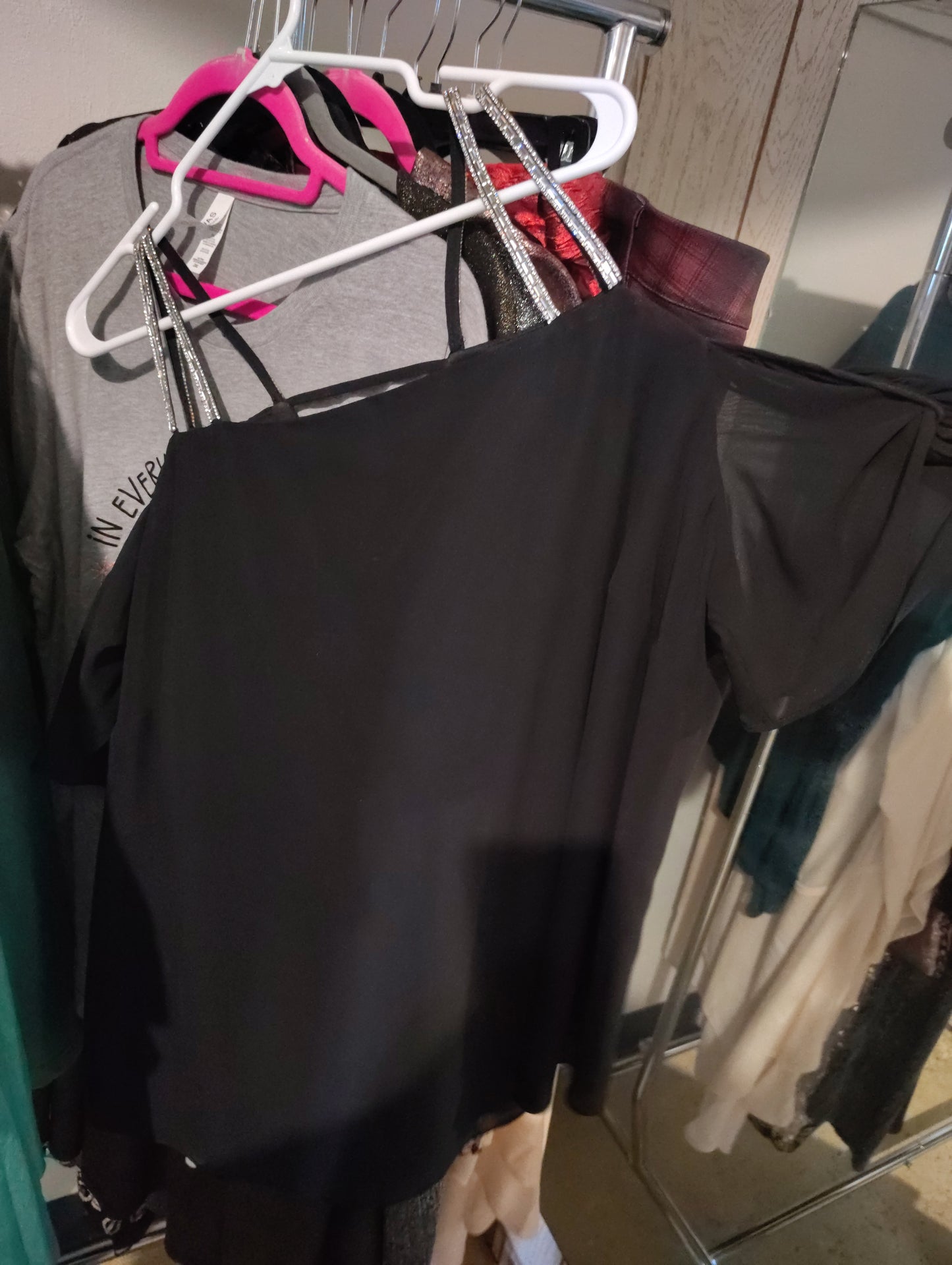 Dressbarn black knit dressy top with rhinestones size 3x