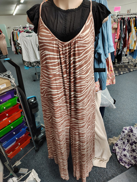 Maurices animal print knit jumpsuit cropped leg size 3x