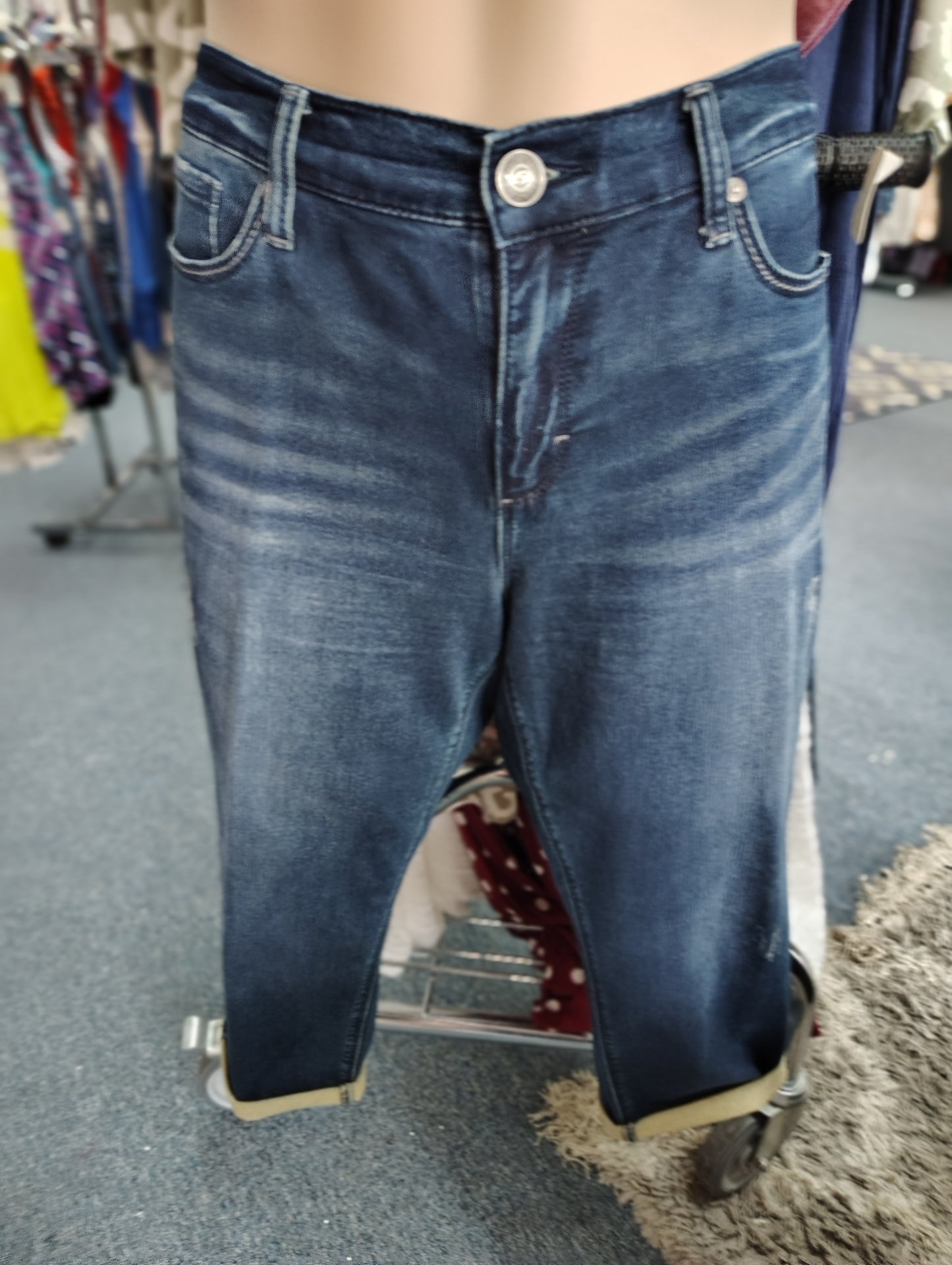 Seven girlfriend capri soft jeans size 16