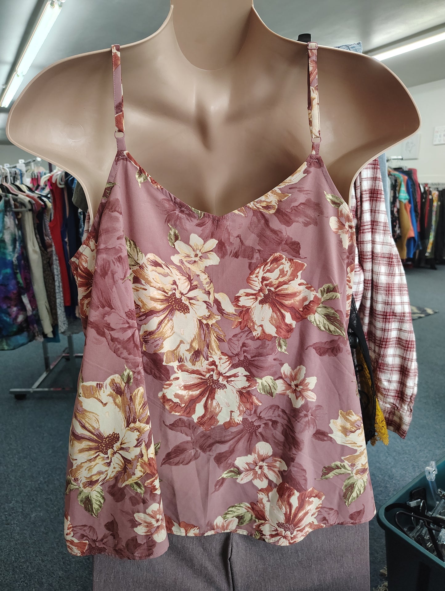 Torrid floral lace trim dressy tank top size 2x