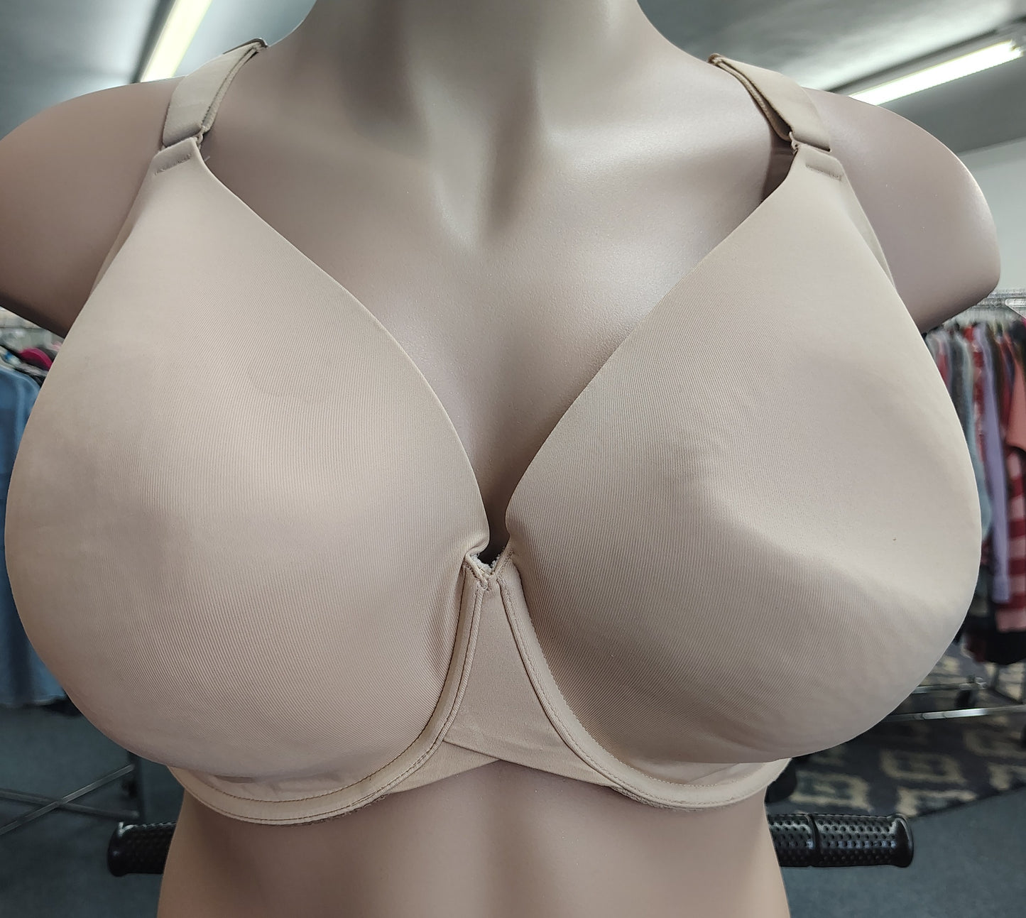 Cacique lightly lined full coverage nude bra size 44G