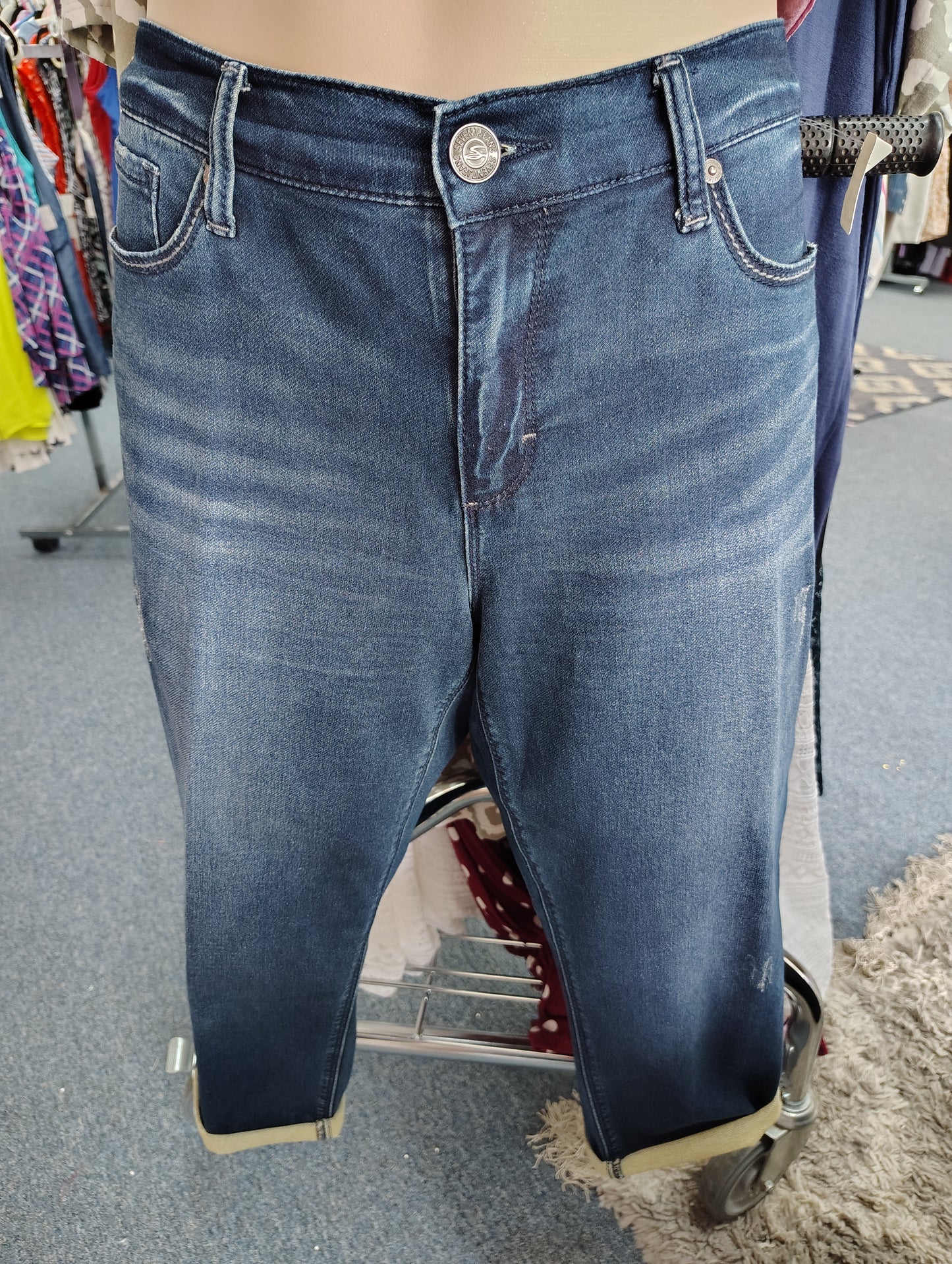 Seven girlfriend capri soft jeans size 16