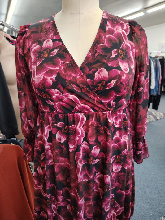 Torrid red floral sheer sleeve dress size 1x