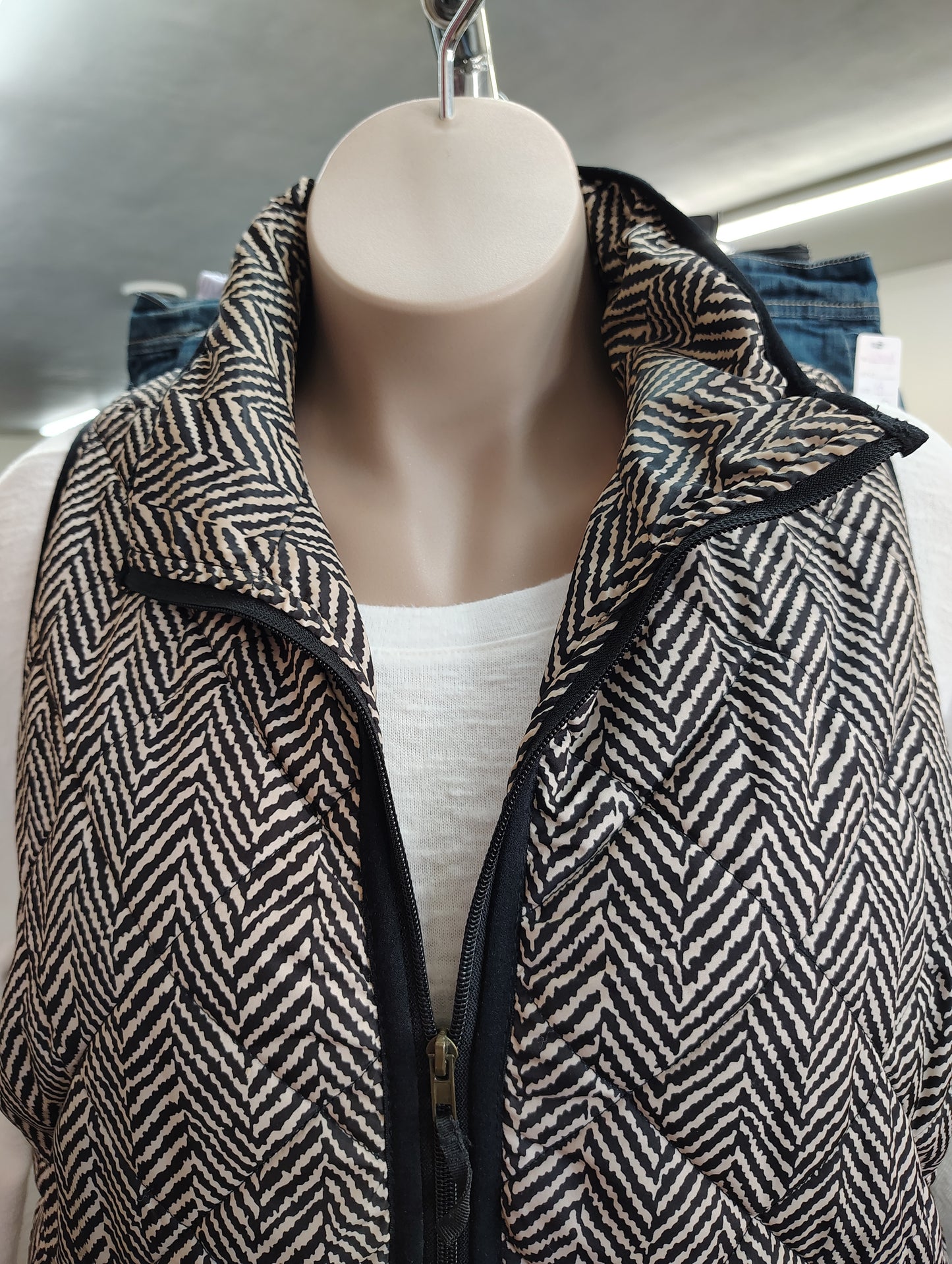 Fresh chevron striped quilted vest size 3x