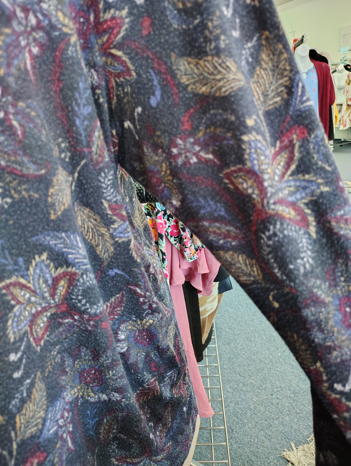 Lane Bryant floral top size 4x 26/28