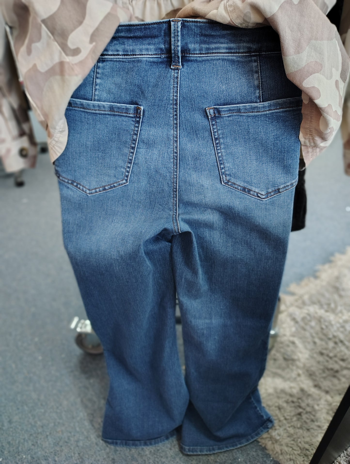 Maurices M Jeans Everflex high rise flare size 16