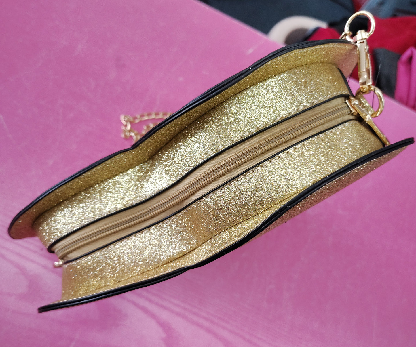 Glitter gold heart bag with chain strap new