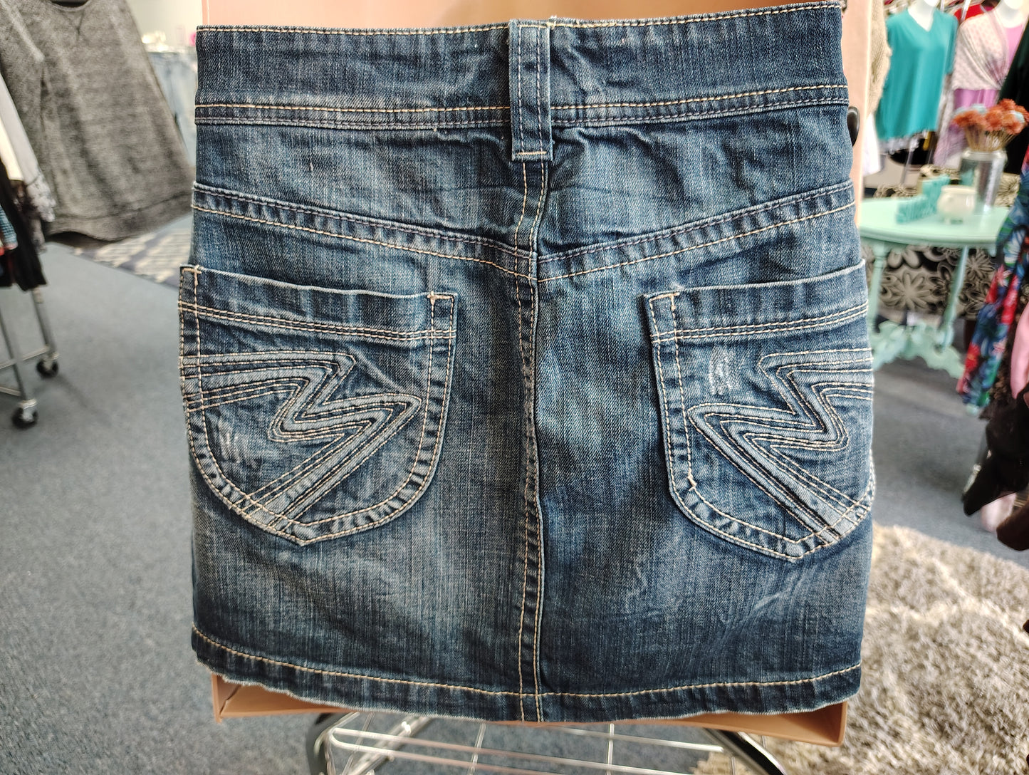 Retro Maurices denim mini skirt size 18 (Fits like 16)