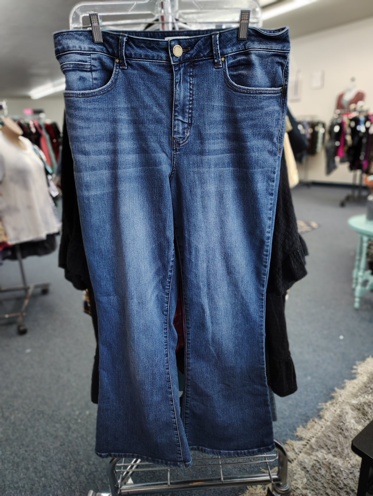 Maurices M Jeans Everflex high rise flare size 16