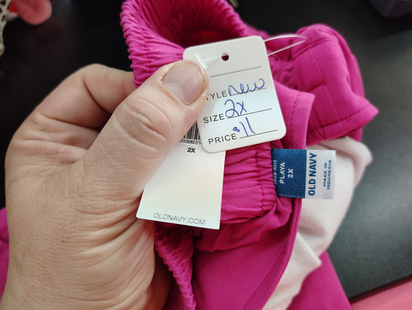 Old Navy bright pink Playa NWT shorts size 2x