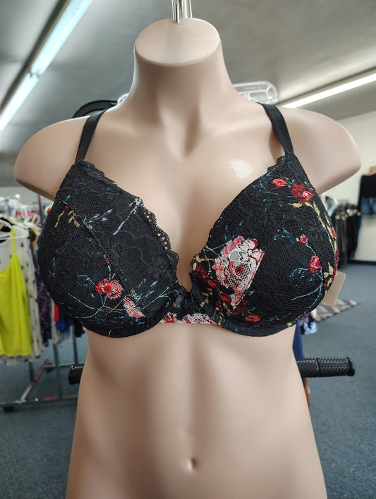 Torrid Curve floral lace bra plunge size 42DD