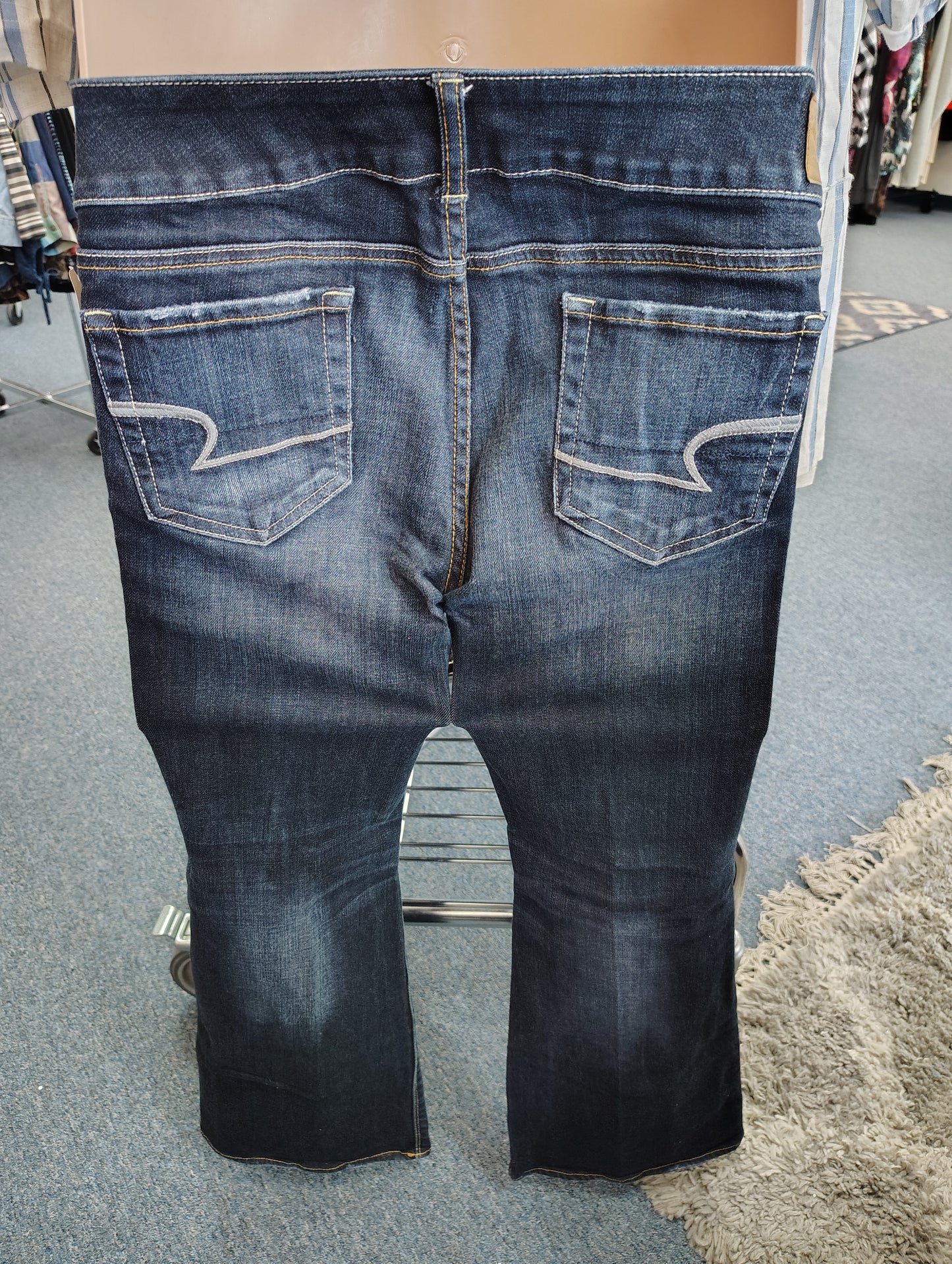 American Eagle Artist jeans flare size 14 short low rise