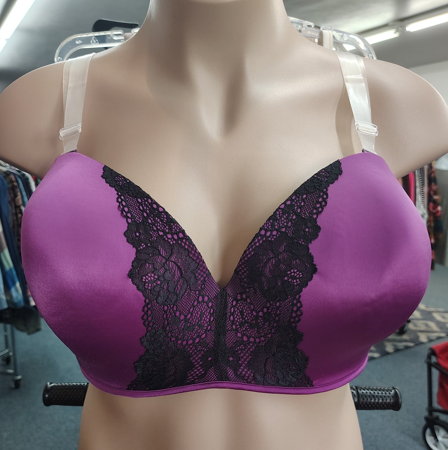 Cacique purple strapless bra with lace size 42F