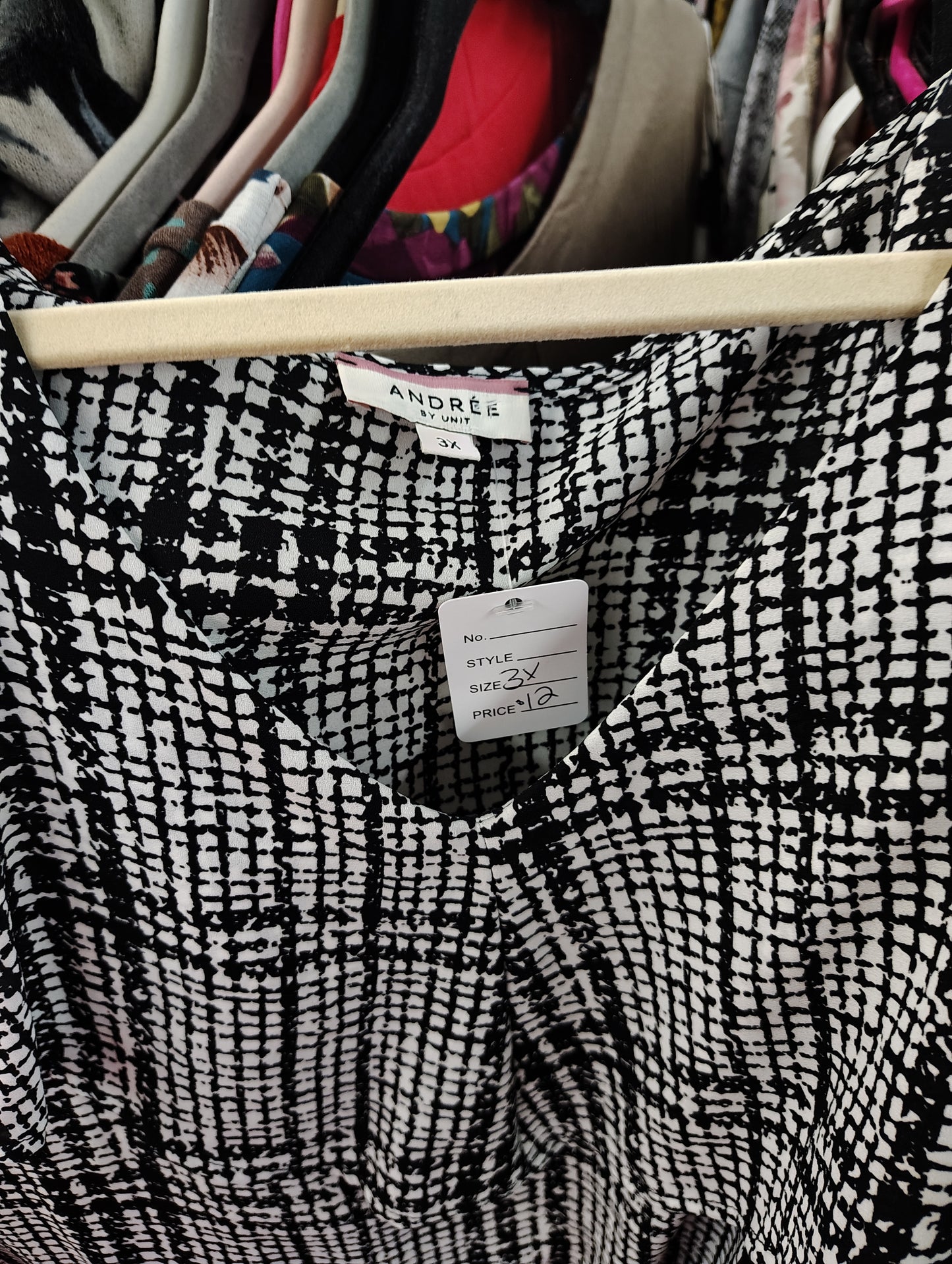 Andree by Unit black white checked top size 3x