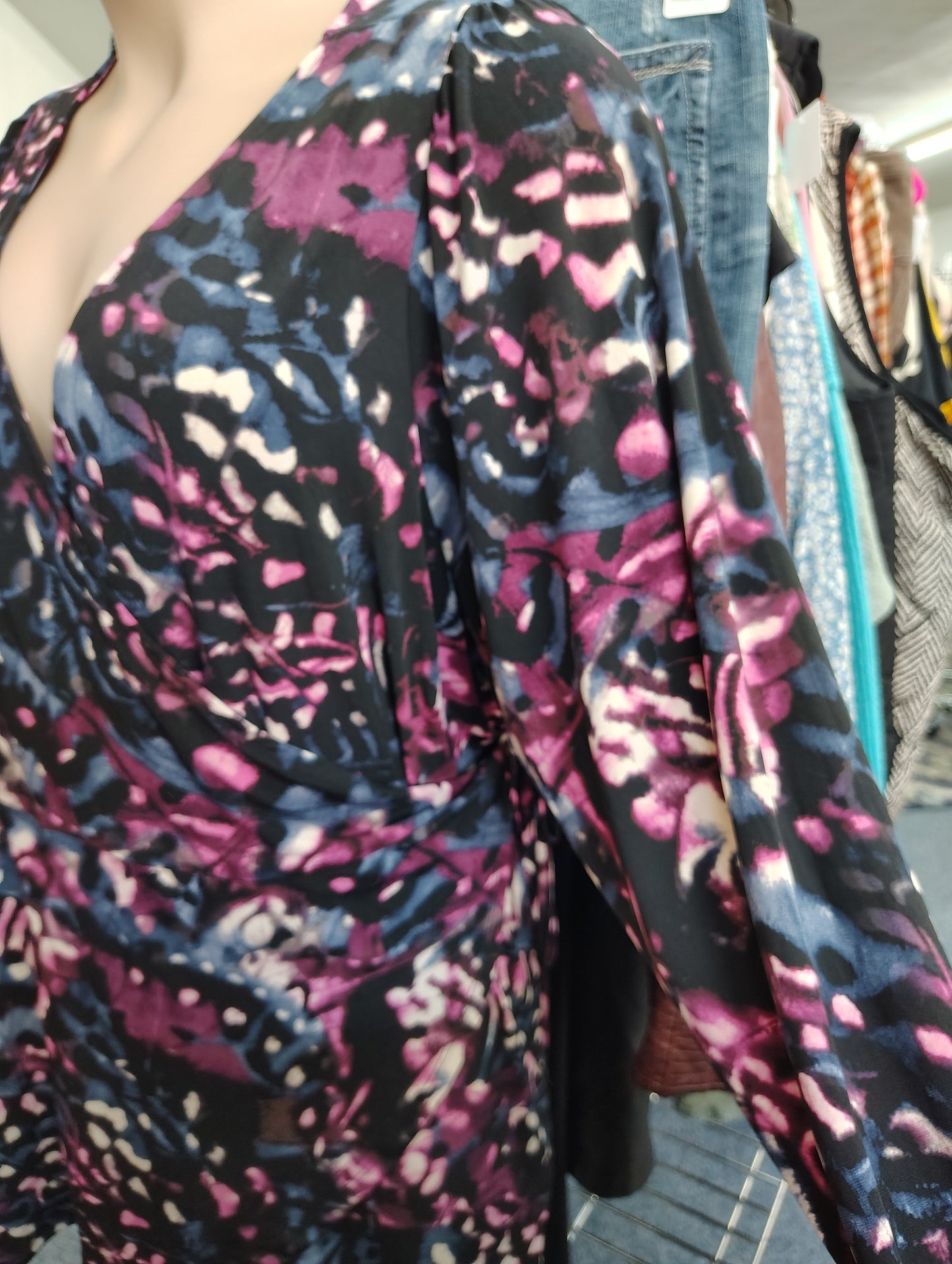 Torrid printed wrap top size 6x