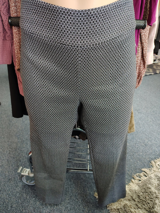 Roz & Ali patterned pull on crop dress pants size 16