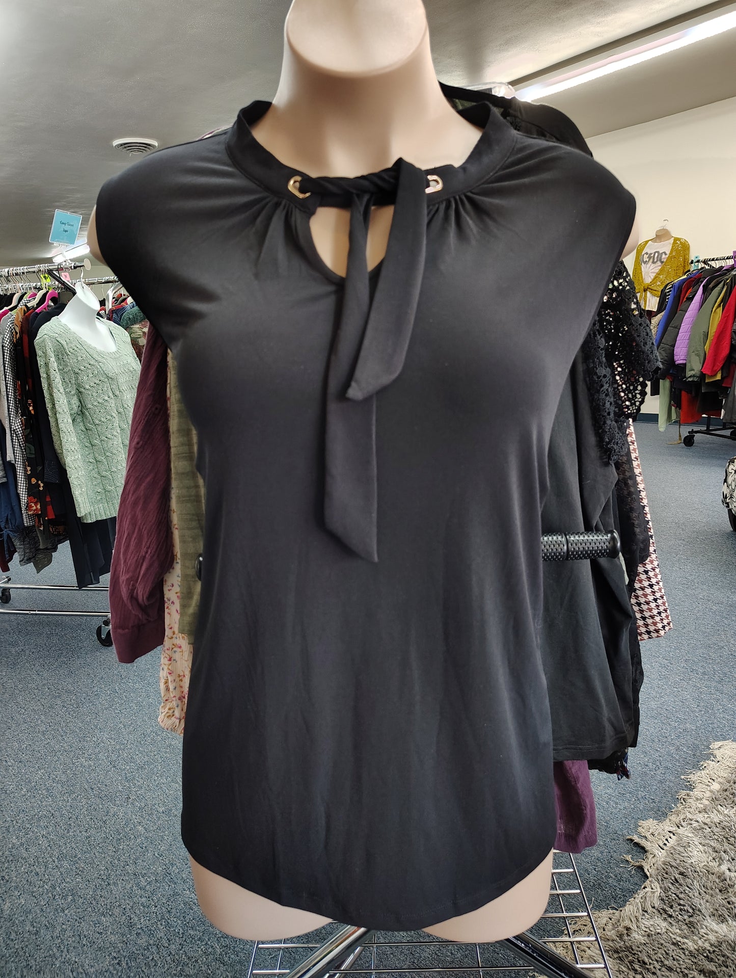 Liz Claiborne black NWT sleeveless secretary top size 5x