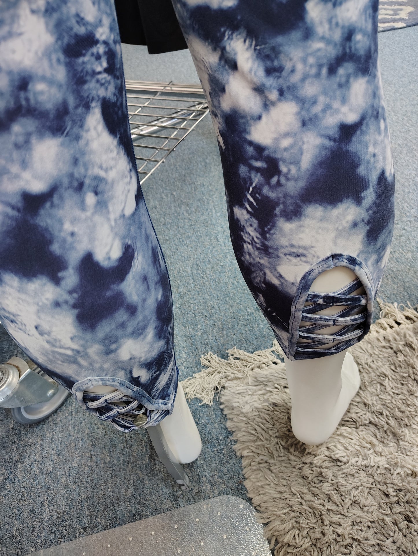 Torrid blue tie dye leggings with cutouts size 2x