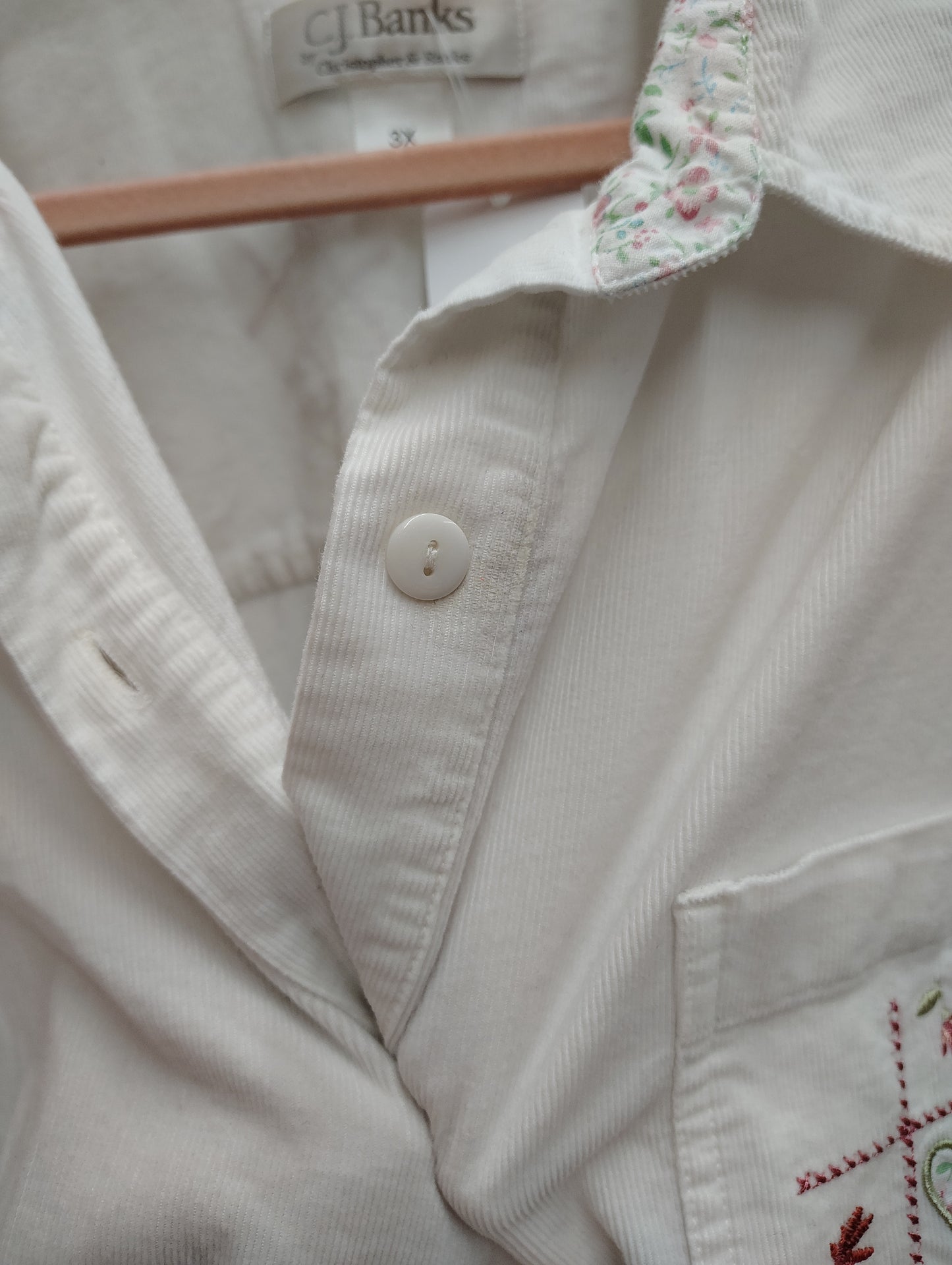 CJ Banks white corduroy button front top with embroidery size 3x