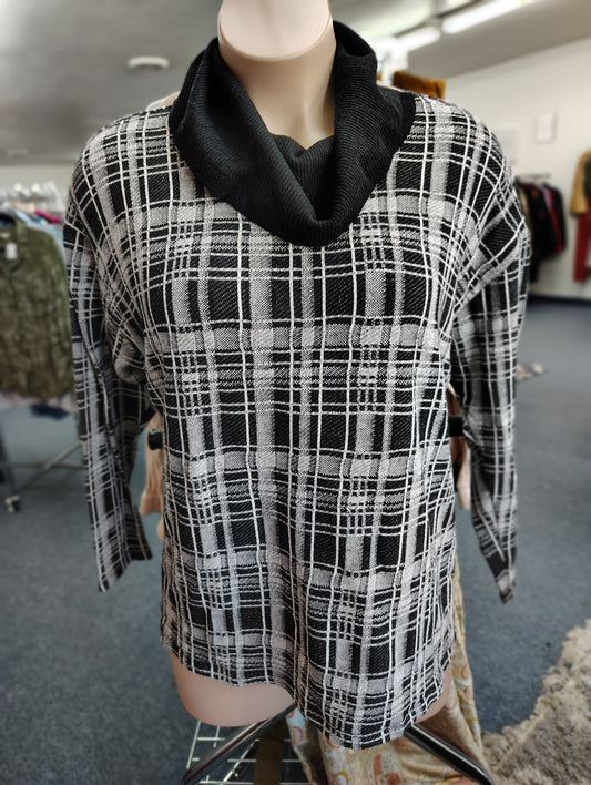 Lane Bryant plaid turtleneck top size 3x