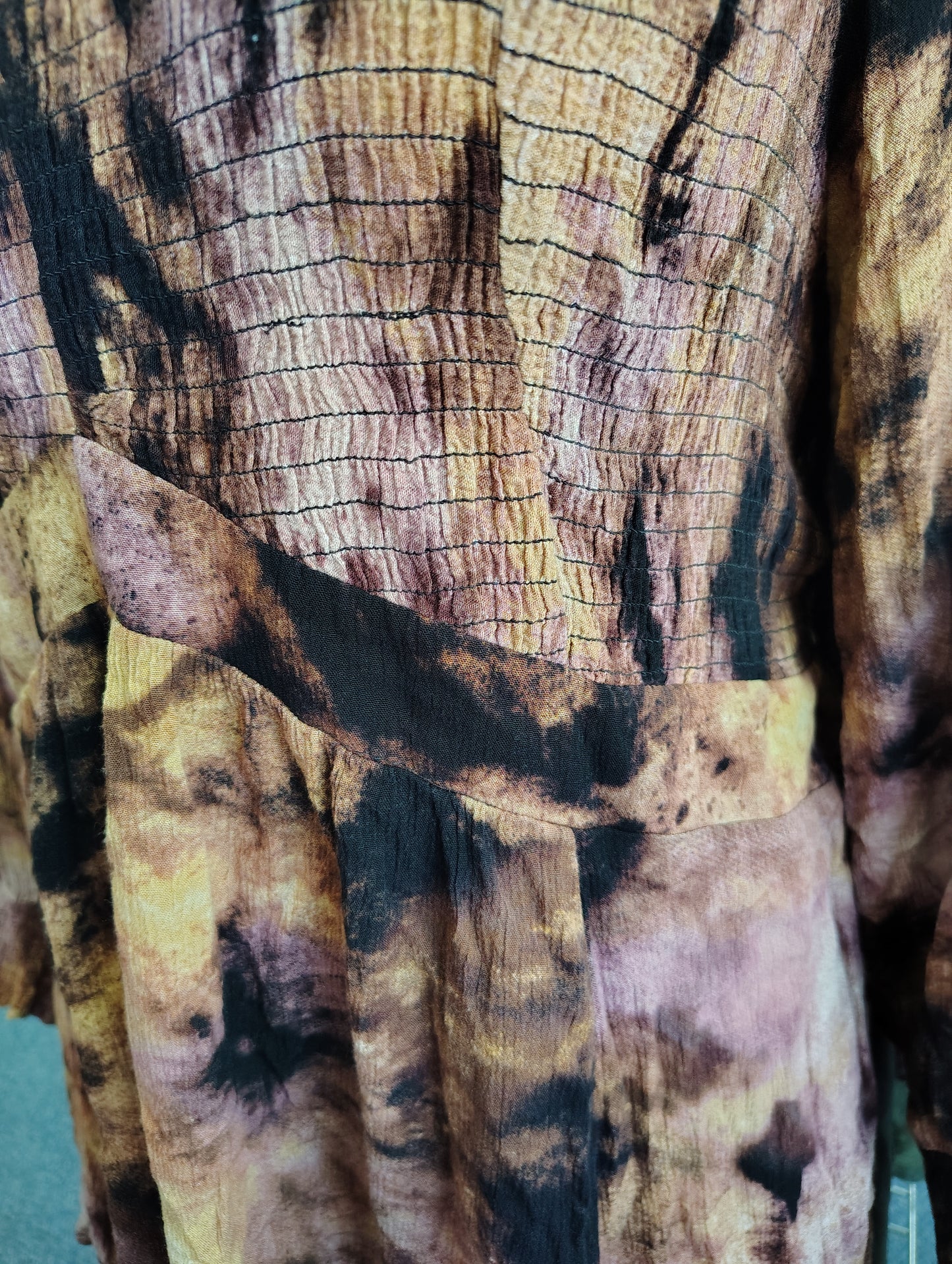 Torrid tie dye smocked top long sleeves size 4x