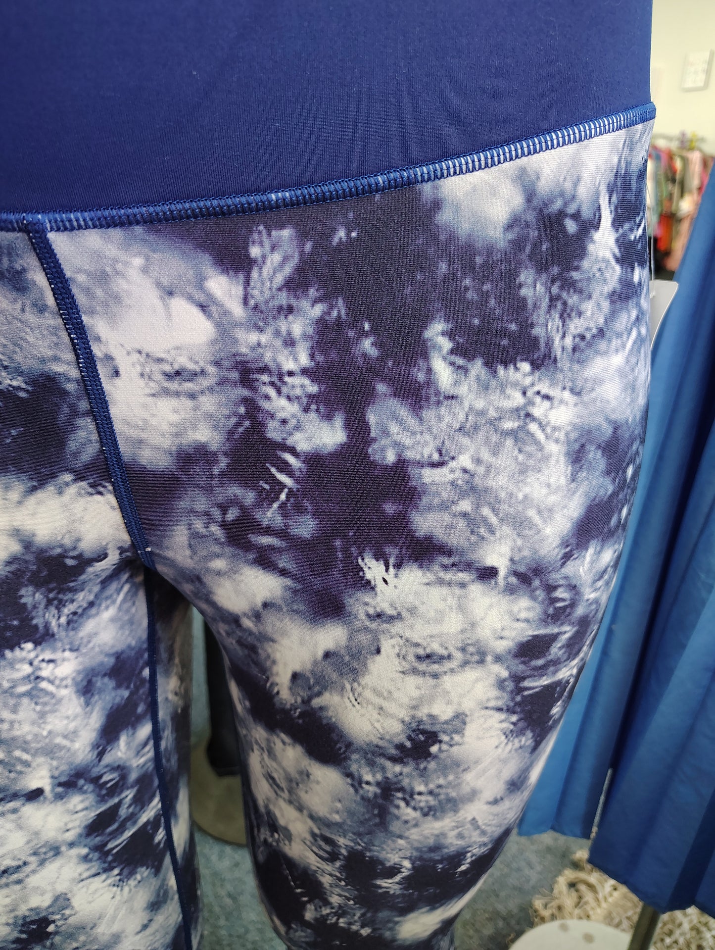 Torrid blue tie dye leggings with cutouts size 2x