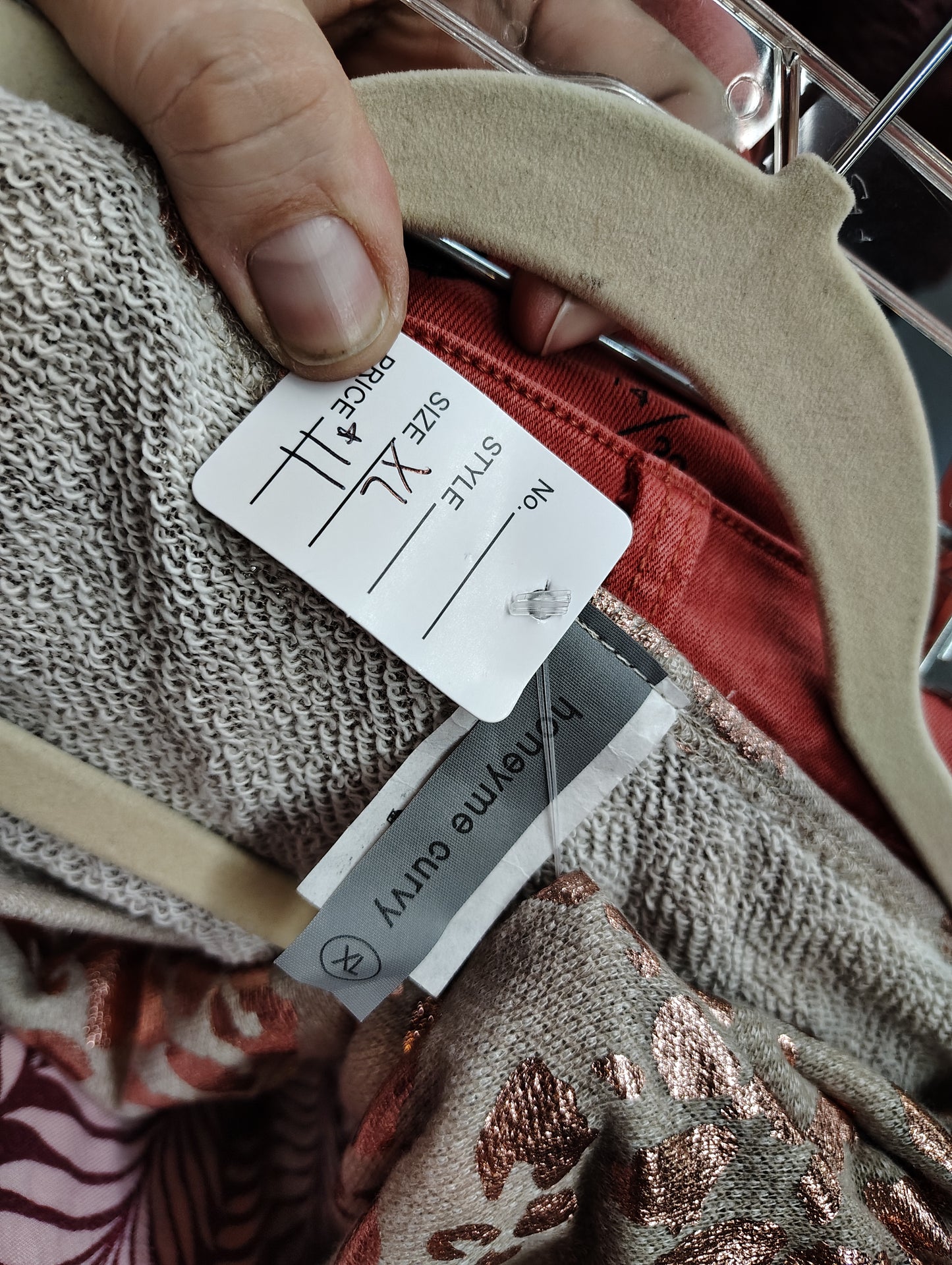 Honeyme Curvy animal print top with shiny design xl