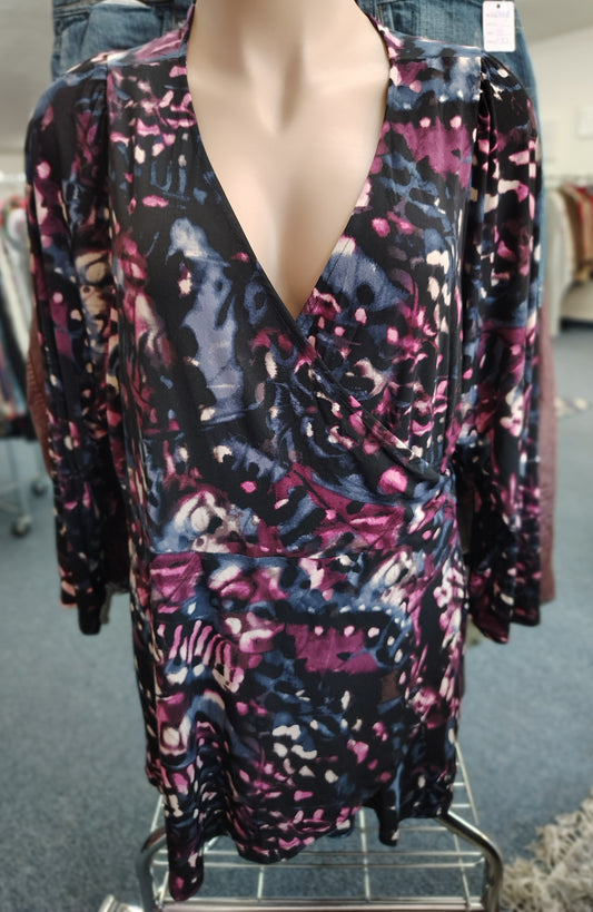 Torrid printed wrap top size 6x