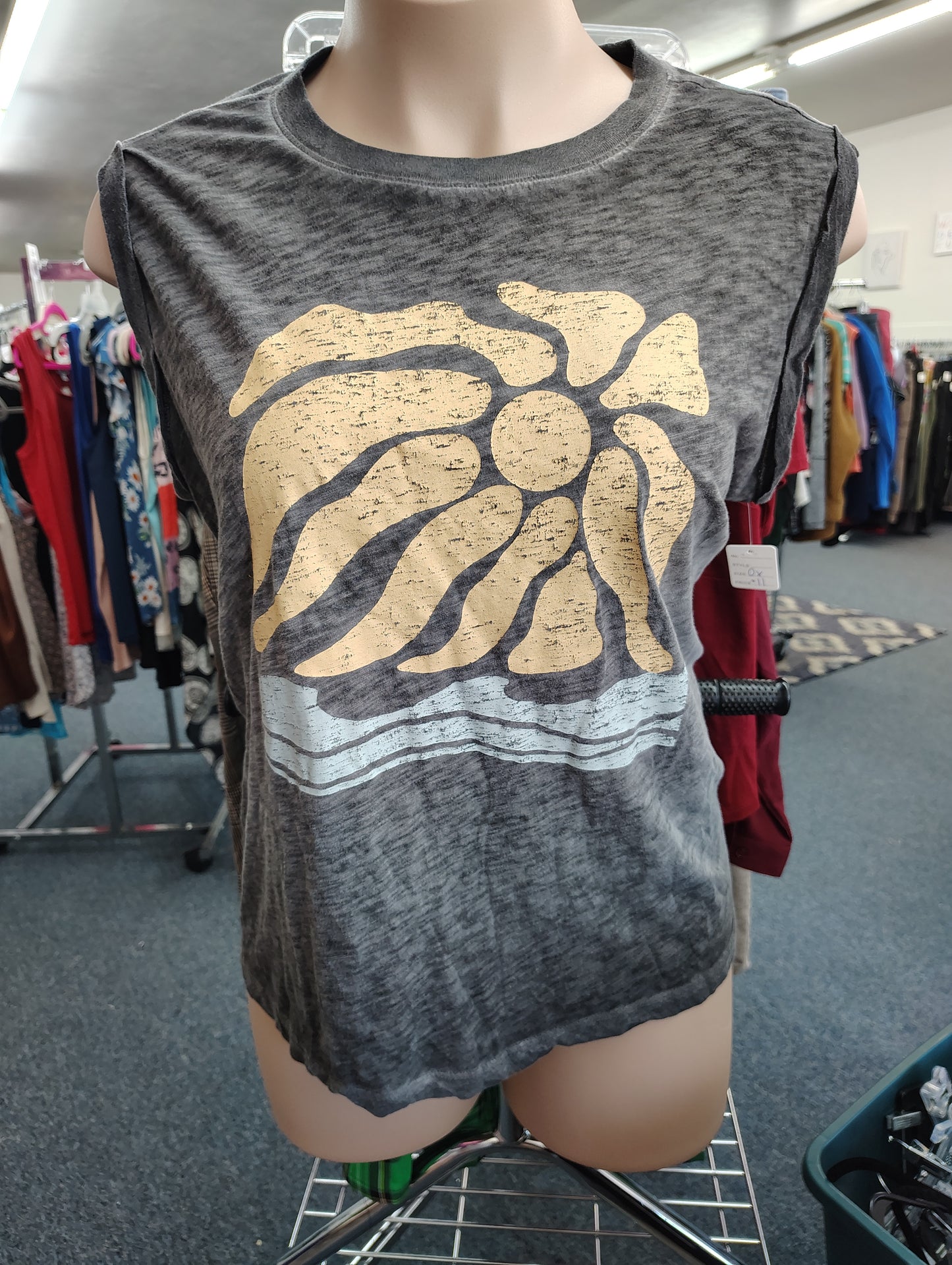 Torrid classic fit gray oversized top size 0x