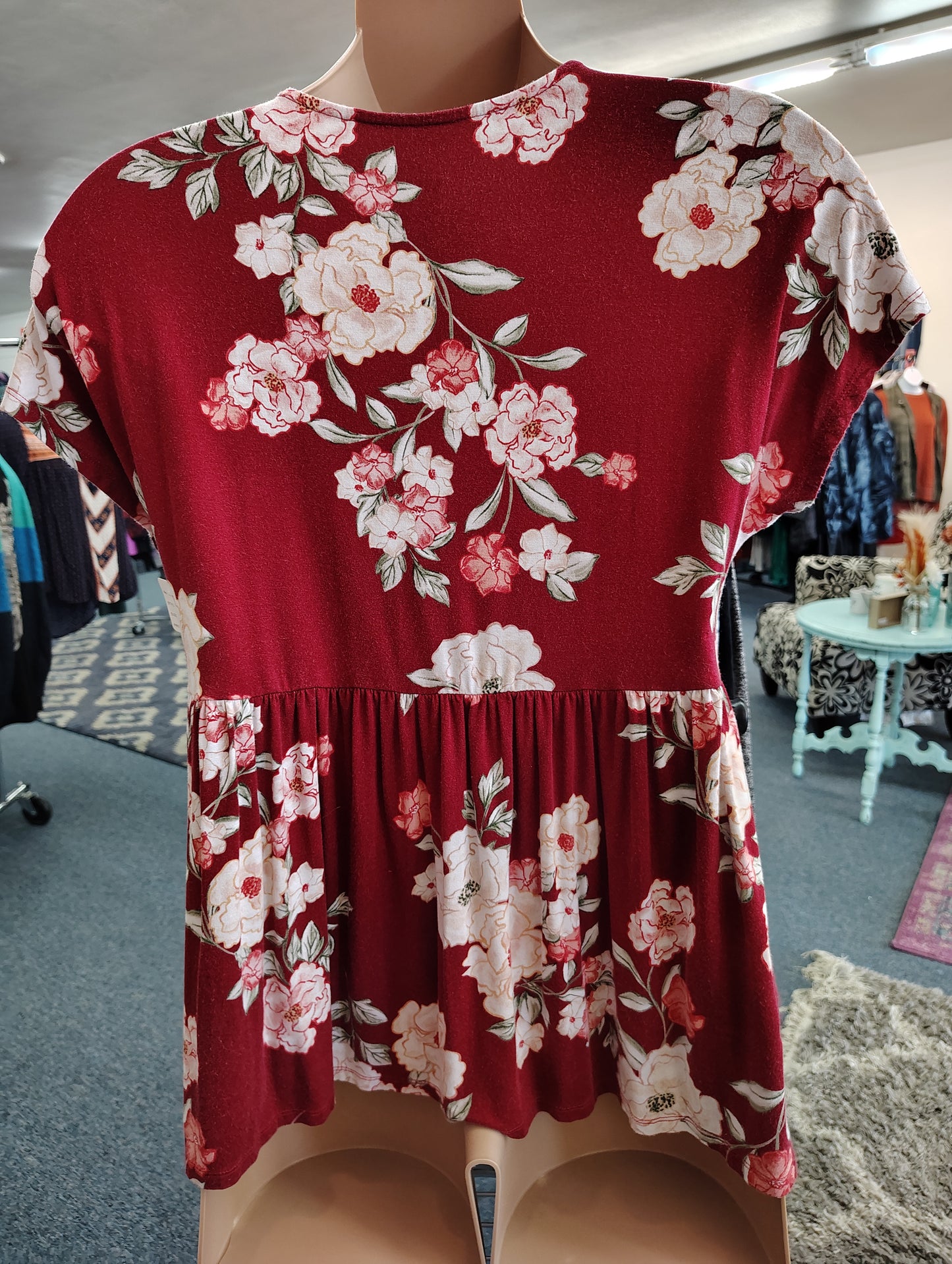 Torrid super soft knits red floral top size 1x